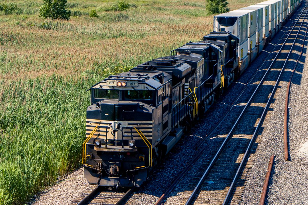 Norfolk Southern intermodal train led by locomotive 1197